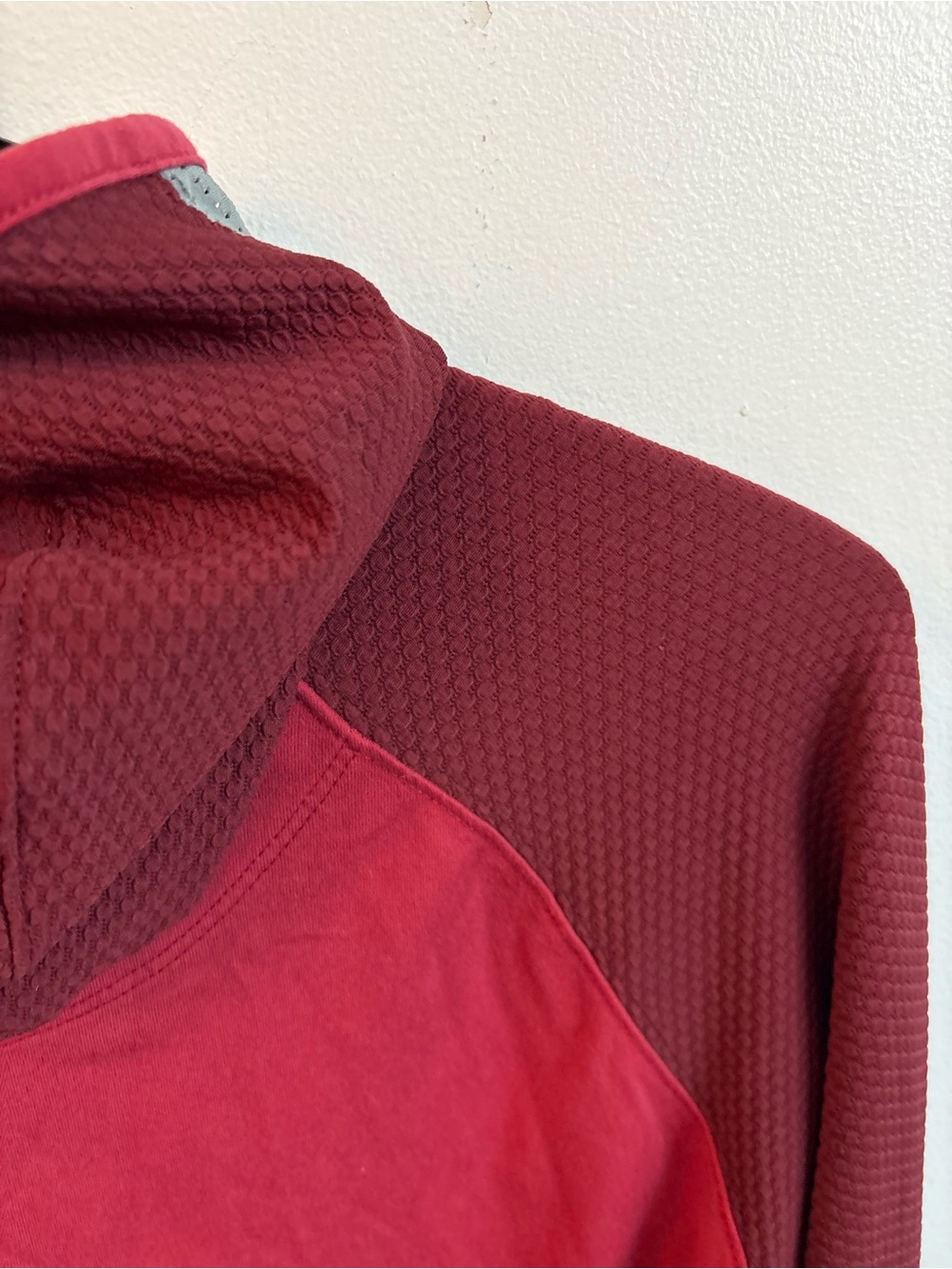 The North Face Women's Wine and Burgundy Half-Zip Pullover xlarge - Picture 6 of 9